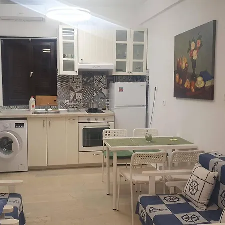 Sunrise Apartment *